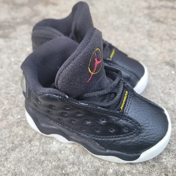 Jordan 13 Kids black size 5c - Picture 4 of 7